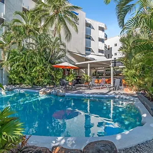 **** Aparthotel Amaroo At Trinity Australia